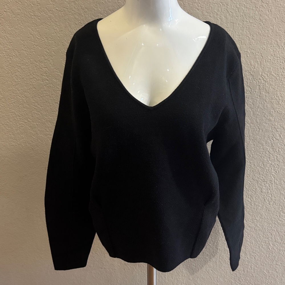 Maeve by Anthhropologie Classic Black V-Neck Sweater women’s size‎ large